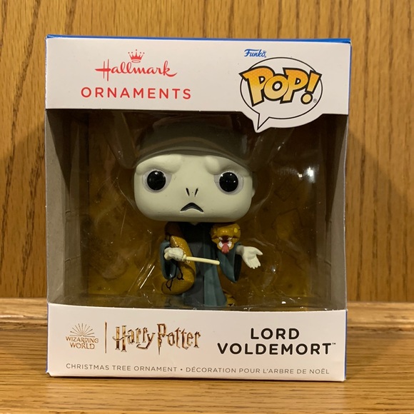 Hallmark Ornaments - Lord Voldemort and Nagini - Harry Potter Funko Pop - Picture 1 of 4